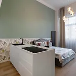 Luxurious Designer - Station * Milan