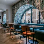 מלון Galleria Vik - Townhouse Galleria - Small Luxury Of The World 5*