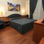 Hotel Mec 3*