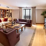 ラディソン ブルー 4*