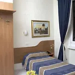 فندق Arco