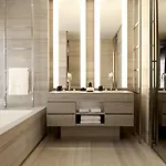 Armani 5* Milan