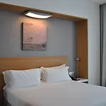Hilton Garden North Hotel 4*