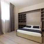 La 4*