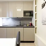 La 4*