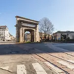 Italianway-corso Lodi 9 * Milan