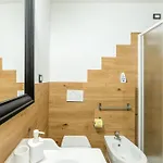 Πανσιόν K-rooms - Station By Innstay