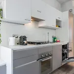 Giambellino Trilocale Accogliente Apartamento Milão