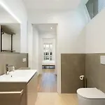 דירה Luxury New - Stazione Garibaldi A 5 Minuti *