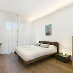 דירה Luxury New - Stazione Garibaldi A 5 Minuti