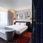 Radisson Collection Hotel, Santa Sofia ホテル ミラノ