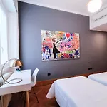 Oasis Of Design And Comfort With Terrace *