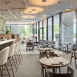 Courtyard By Marriott Linate Hotel 4*
