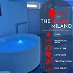 The Igloo -luxury Eclectic - Jacuzzi - Milanoflats 木屋 米兰