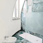 木屋 The Igloo -luxury Eclectic - Jacuzzi - Milanoflats *