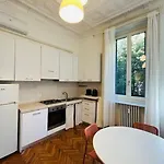 Correggio 44 - Velo Milano
