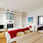 Center Rooftop With Terrace In Porta Romana Milan