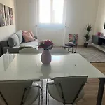 Angy E Ros 아파트