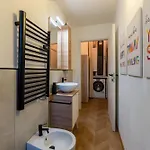 Apartman Private Garden & Metro 2 Min - Wooden Wave Flat Milánó