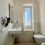 לינה וארוחת בוקר Colorful