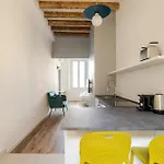 Charming In Isola In The Heart Of Apartment Milan
