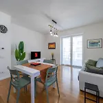 Elegant And Modern In 아파트 밀라노