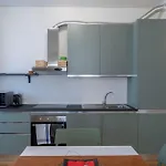 Elegant And Modern In * 밀라노