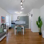 Elegant And Modern In 아파트 밀라노