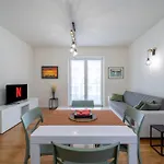 아파트 Elegant And Modern In *