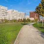 아파트 Elegant And Modern In *