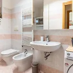 Apartament Luminoso Attico Con Garage Gratis Vicino Al Duomo E Allo Ieo