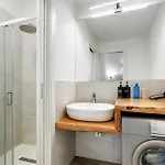 Tadino 50 Lägenhet