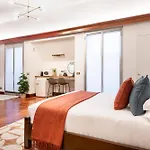 Easylife - In Via Della Spiga 4*