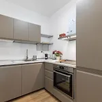 2 Apt, M3 Affori 15 Min To Duomo E Wifi Apartment Milan