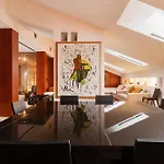 Appartement Guesthost - 500sqm Luxury With Spa, Gym, Terrace, Game & Garage Milan