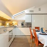 Appartement Guesthost - 500sqm Luxury With Spa, Gym, Terrace, Game & Garage