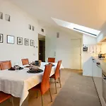 Guesthost - 500sqm Luxury With Spa, Gym, Terrace, Game & Garage Milan