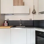 Guesthost - Bullona Apartamento *