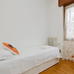 Isola - 2 Bedrooms - Free Parking Appartement Milaan