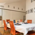 Guesthost - 500sqm Luxury With Spa, Gym, Terrace, Game & Garage Appartement Milan