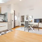 Romantic Navigli Attic Free Garage 255 X 520 Cm Appartement *