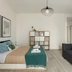 Bdc - With Parking! Apartamento Milão