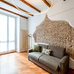 Stylish With Balcony - Brera * Milão