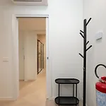 Apartamento I-host - Modern 1br With Balcony Near Sempione Milán
