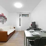 2 Apt, M3 Affori 15 Min To Duomo E Wifi * Milan