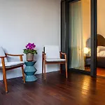 One-bedroom Unit G With Park View アパート ミラノ