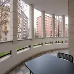 I-host - Modern 1br With Balcony Near Sempione Milán