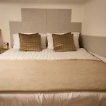 Sanzio Loft 4bed Wifi 6 Fermate Dal Duomo דירה