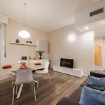 Modern Three Near The Metro Ac - Wifi Daire *
