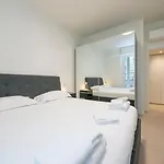 I-host - Modern 1br With Balcony Near Sempione Apartamento